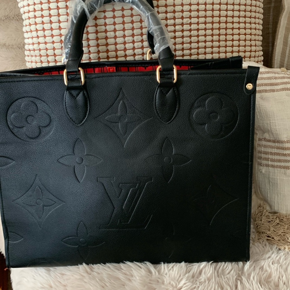Women’s Tote Brand New